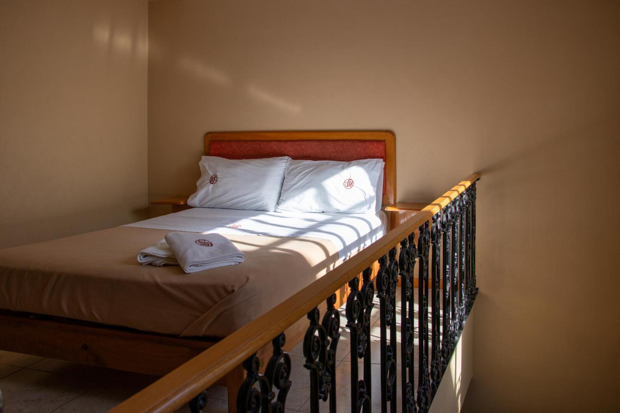 Suites Sevilla Puebla Extérieur photo