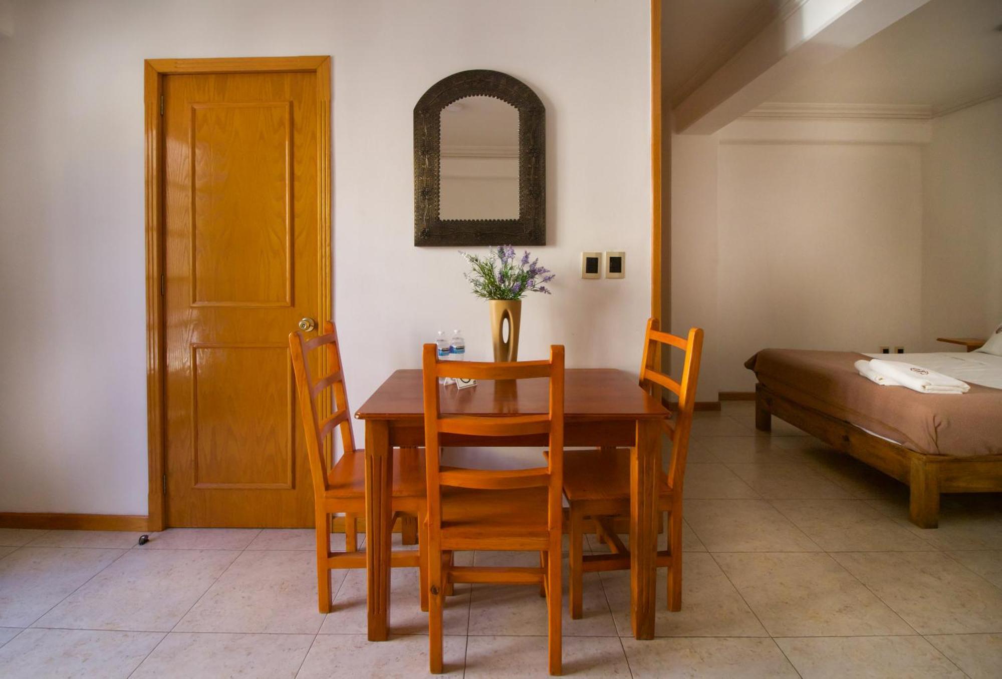 Suites Sevilla Puebla Extérieur photo