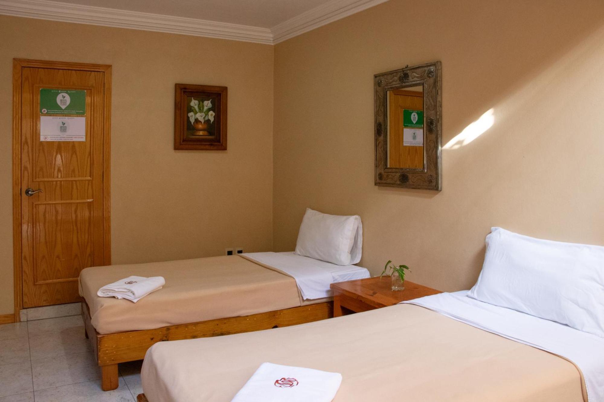 Suites Sevilla Puebla Extérieur photo