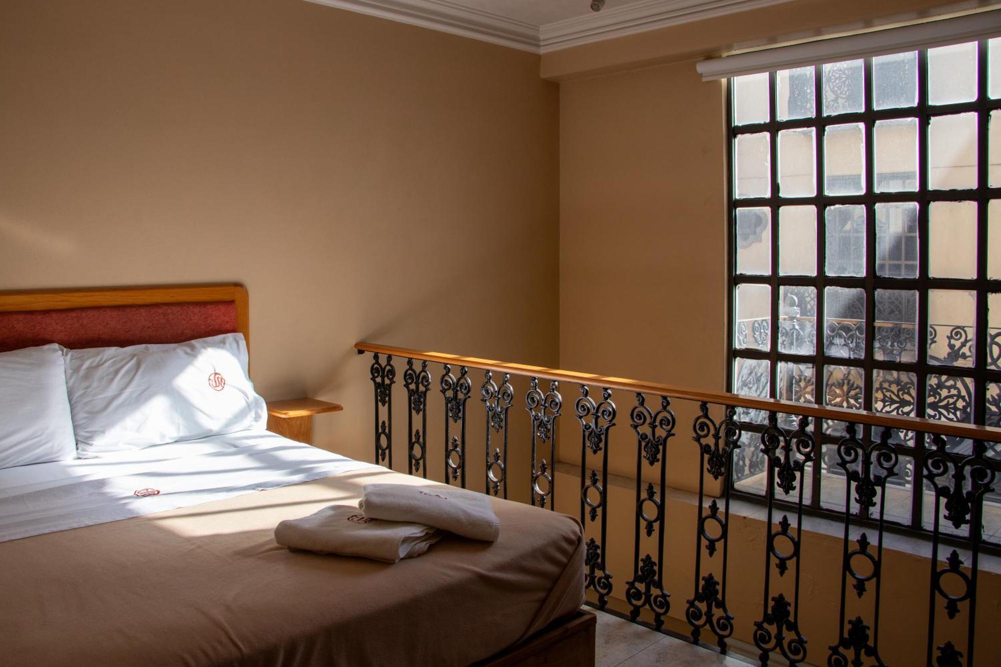 Suites Sevilla Puebla Extérieur photo